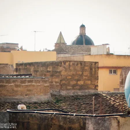 Le Stanze Del Vicolo شقة مازارا ديل فالو